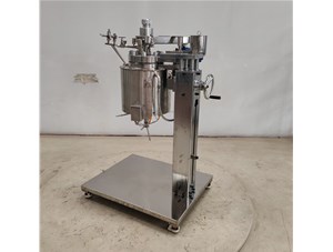 5L高溫高壓襯鋯手動升降翻轉(zhuǎn)實(shí)驗(yàn)釜已完工發(fā)往北京